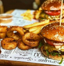 Magyarország legjobb street food ételeit már ne a bulinegyedben keresd!