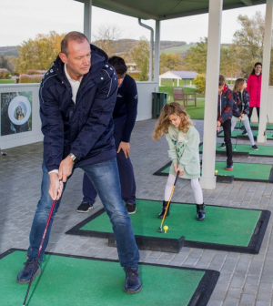 Családjával tanult golfozni Győrfi Pál