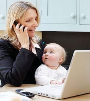 3 tipp, ami megkönnyíti a visszatérést a munkába kisgyerekes anyáknak