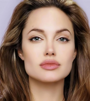 Tudj meg többet Angelina Jolie-ról