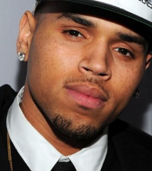 Chris Brown - Jófiúból bántalmazó
