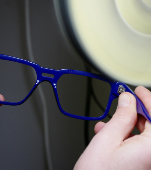 Limitált szemüvegkeret az art deco jegyében