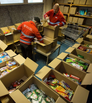 A Magyar Máltai Szeretetszolgálat önkéntesei személyesen várják az élelmiszer adományokat