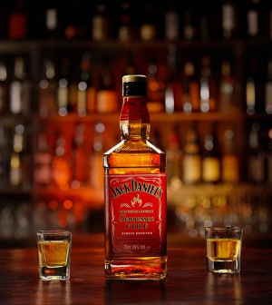 Tüzes itallal bővül a hazai Jack Daniel’s kínálat