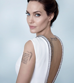 Hihetetlen, de 40 éves Angelina Jolie