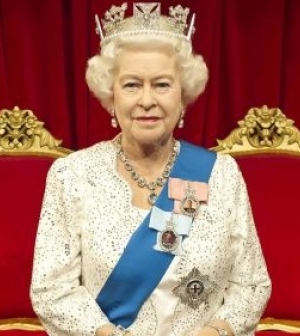 Erzsébet királynő és az öltözködés
