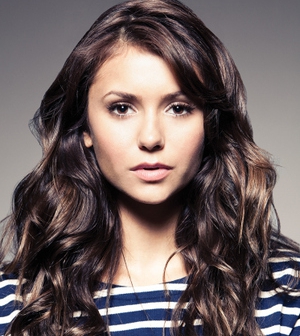 Vámpírnaplók: Nina Dobrev kiszáll