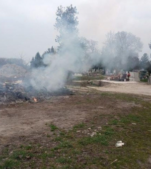 Egyre több településen tiltják be a zöldhulladék égetését