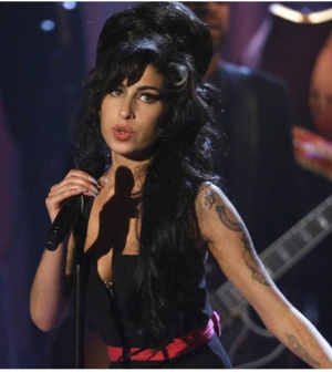 Sosem hallott sztorik a tíz éve elhunyt Amy Winehouse-ról!